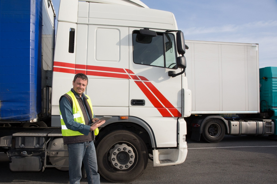 4 Insights to Help You Become a Successful Independent Truck Driver